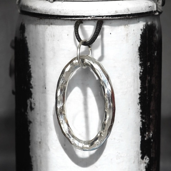 5 For $25💫Alternative Distressed Silver Oval Pendant Necklace - Picture 1 of 4